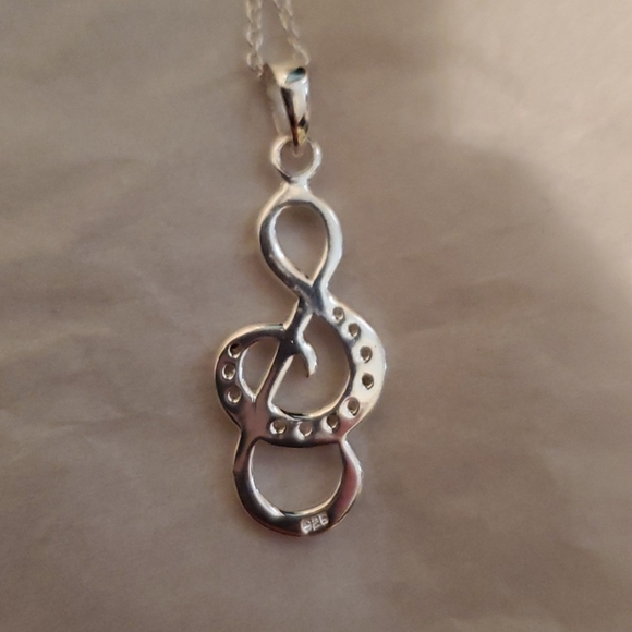 🆕️ Sterling Silver Chuvora Piano Note Necklace - Picture 3 of 5